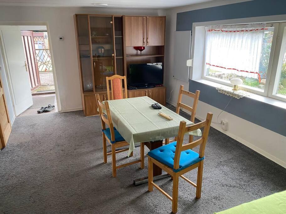 Bungalow Im Gruenen Werneuchen Luaran gambar